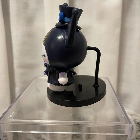 ❗️NEW❗️Kuromi Magic Story Figurine - Picture 5 of 5